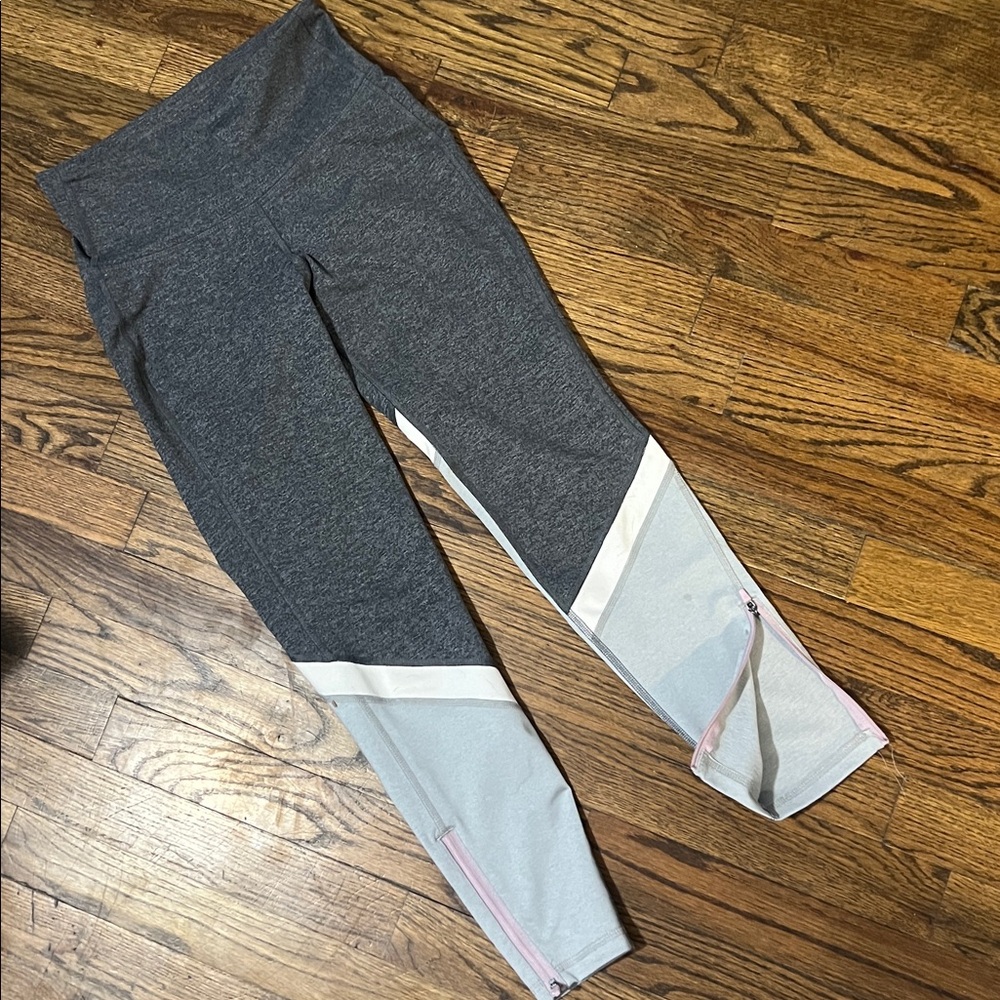 Old Navy Active "Elevate" Go-Dry Leggings